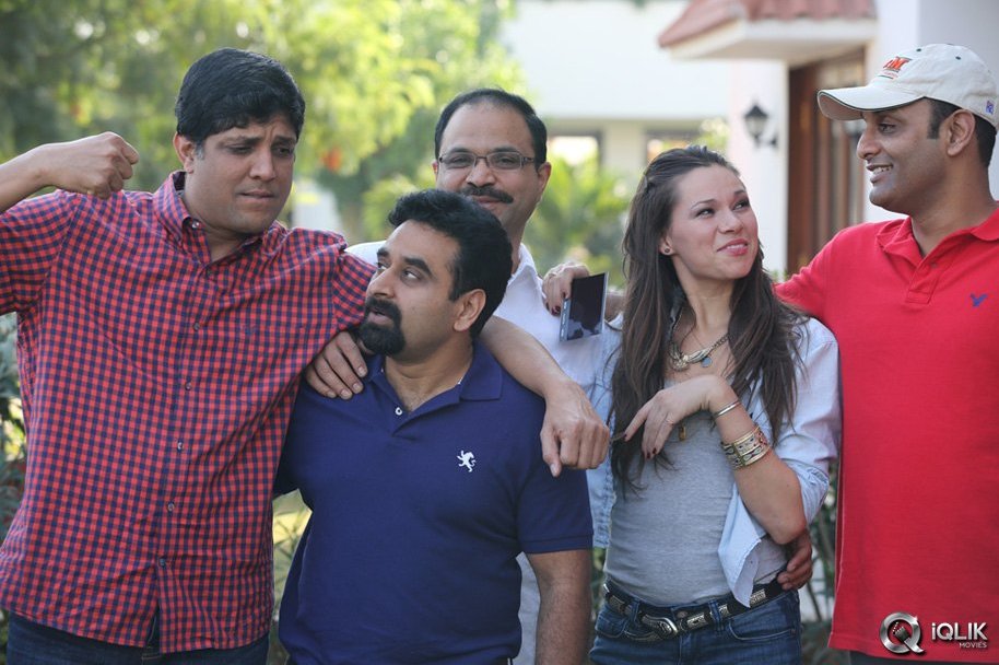 Rendu-Rellu-Naluge-Movie-Team-Interview-Photos